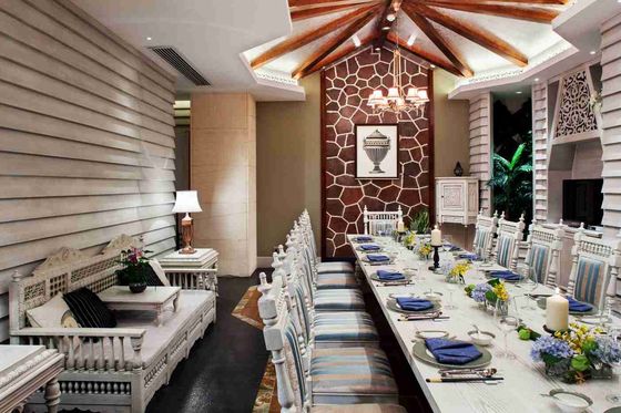 Gleville Southeast Asia Furniture Resort Set Ruang Makan Kayu Disesuaikan