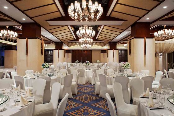 Gleville Southeast Asia Furniture Resort Set Ruang Makan Kayu Disesuaikan