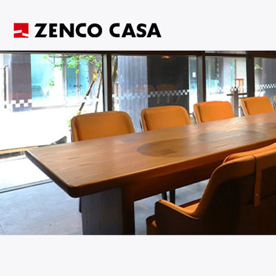 Furnitur restoran hotel termasuk meja makan modern dan kursi makan yang nyaman